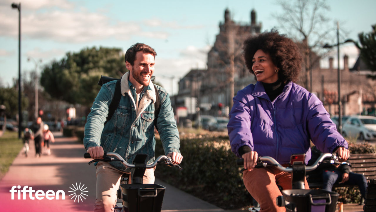 Smoove & Zoov deviennent Fifteen : leader européen des services de vélos partagés