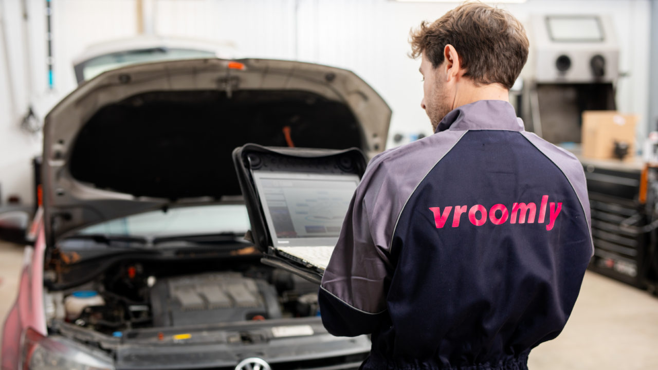 Vroomly lance son baromètre annuel de l'entretien automobile